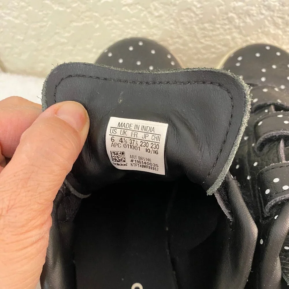adidas reposhing this